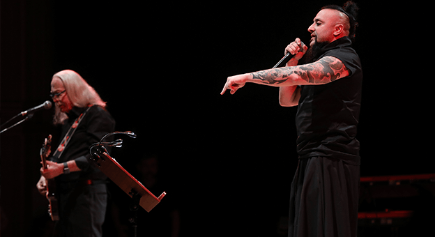 Cahit Berkay Sahnedeki 55’inci Yılını İş Sanat’ta Kutladı