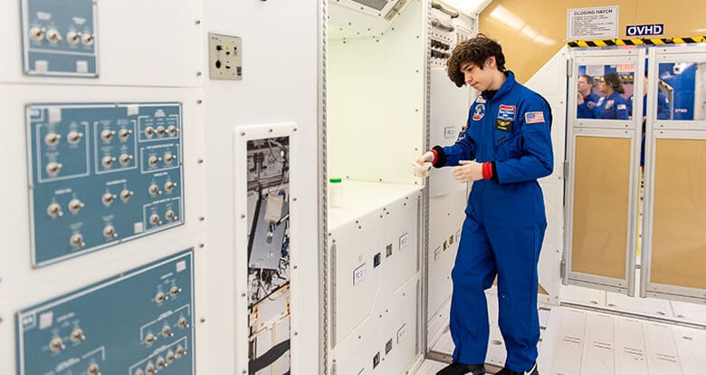 Türk Öğrenciler ABD'de Uzay Kampında