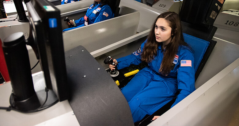 Türk Öğrenciler ABD'de Uzay Kampında