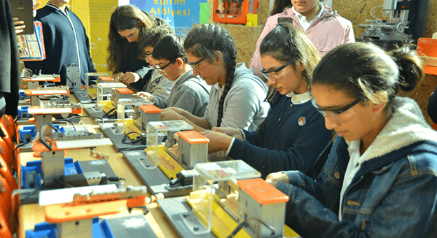 Türkiye Eğitim Teknolojileri Zirvesi'nin Yeni Tarihi Açıklandı