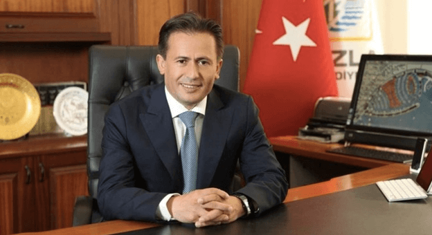 Ünlü şefler Tuzla Belediyesi’nin mutfağına girdi