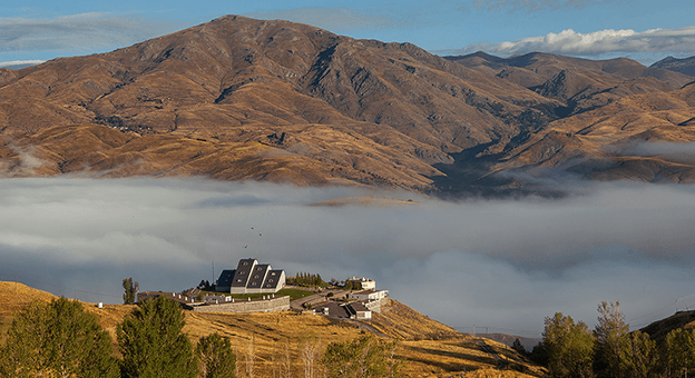 Anadolu’da Kıraç Bir Tepeyi Aydınlatan 20 Yıl