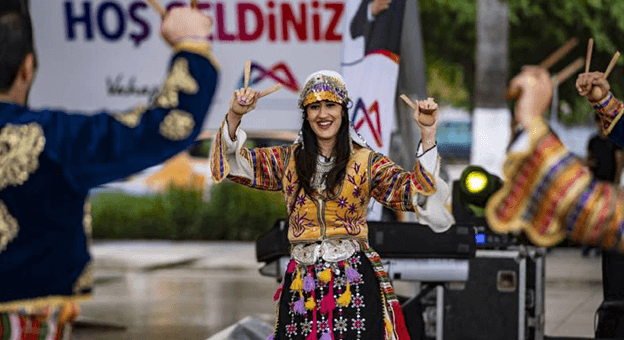 ‘Babalar Günü’ Mersin'de Renkli Etkinliklerle Kutladı