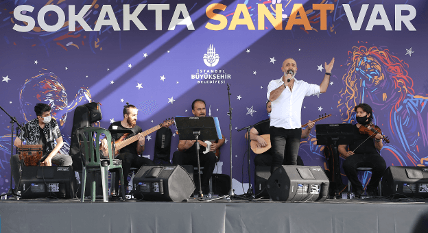 İBB'nin Sokakta Sanat Var Etkinlikleri Devam Ediyor