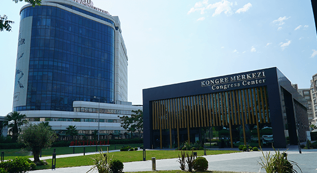 İSÜ'den Kongre Merkezi Yatırımı