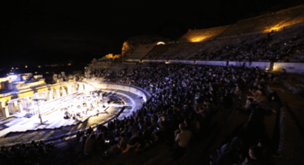 Opera ve Bale Efes’te Buluştu