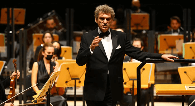 CRR’de Viktoria Mullova Müzikseverleri Büyüledi