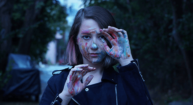 Aybüke Poçan, “Yollar Eskidi” ile toplumsal konulara eğiliyor