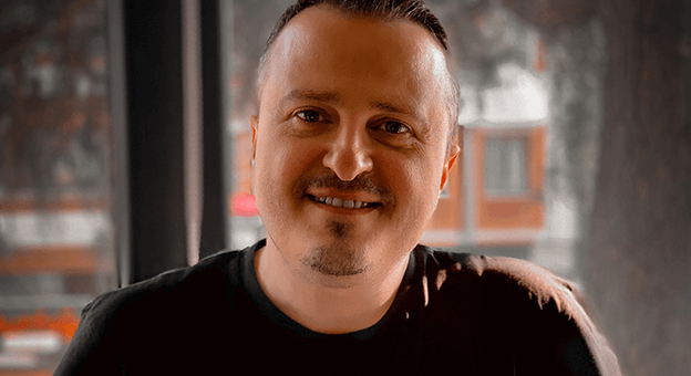 Youtube’un ünlü şefi Suat Durmuş: “Restoranların kapanması iyi oldu”