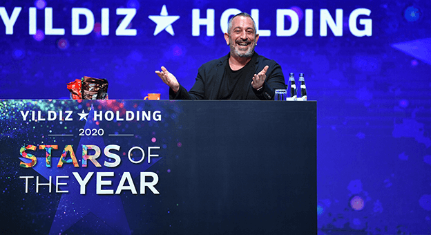 Yıldız Holding’den Cem Yılmaz’lı, bol kahkahalı Senenin Yıldızları Ödül Töreni
