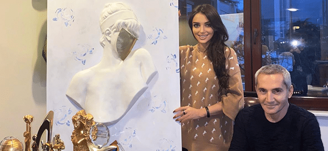 Faceless Girl Heykeli Avşar Film Binasında Sergileniyor