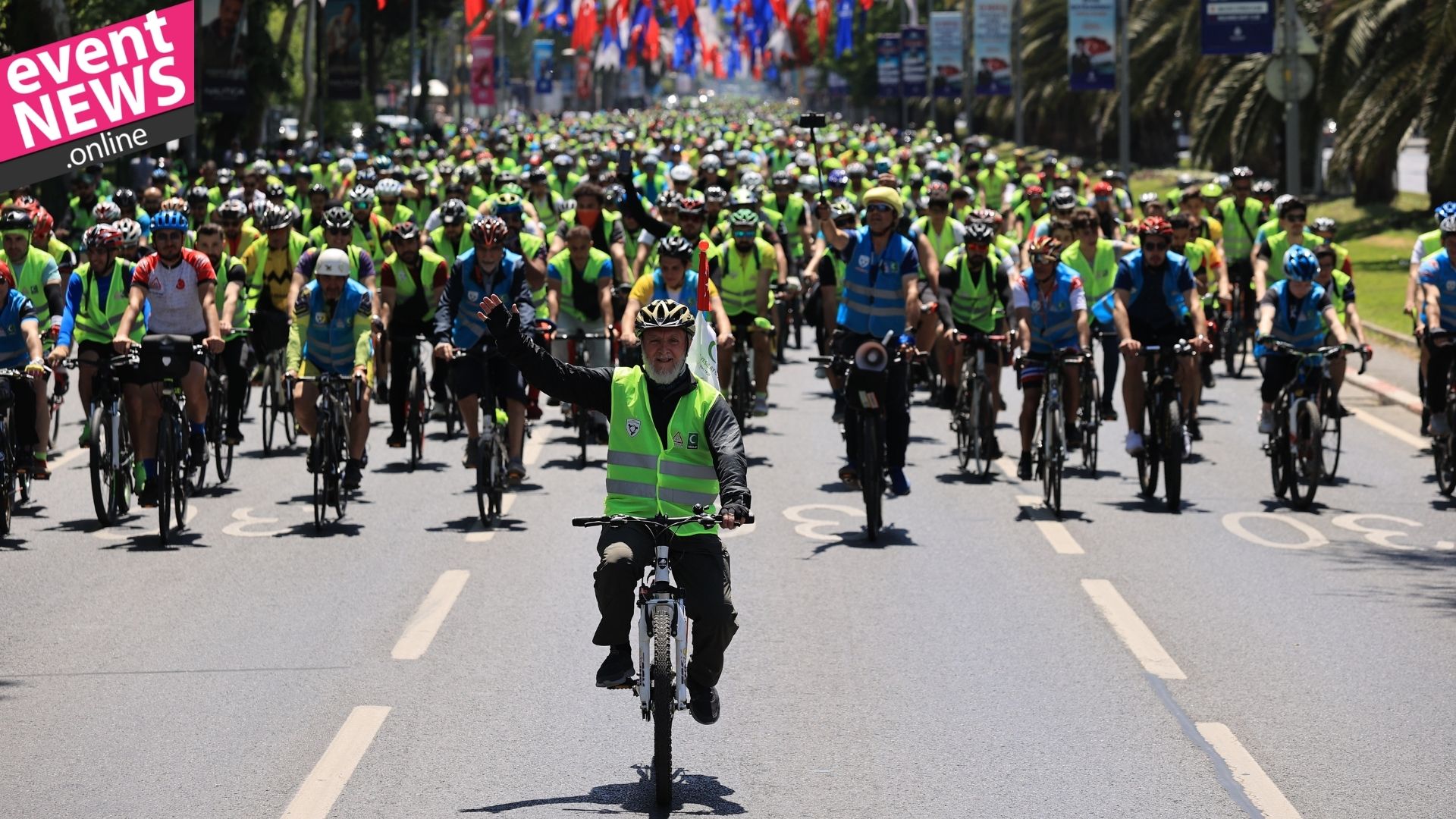 10.Yeşilay Bisiklet Turu’nda 70 ilde Yaklaşık 3000 Bisikletli Eş Zamanlı Olarak Pedal Çevirdi