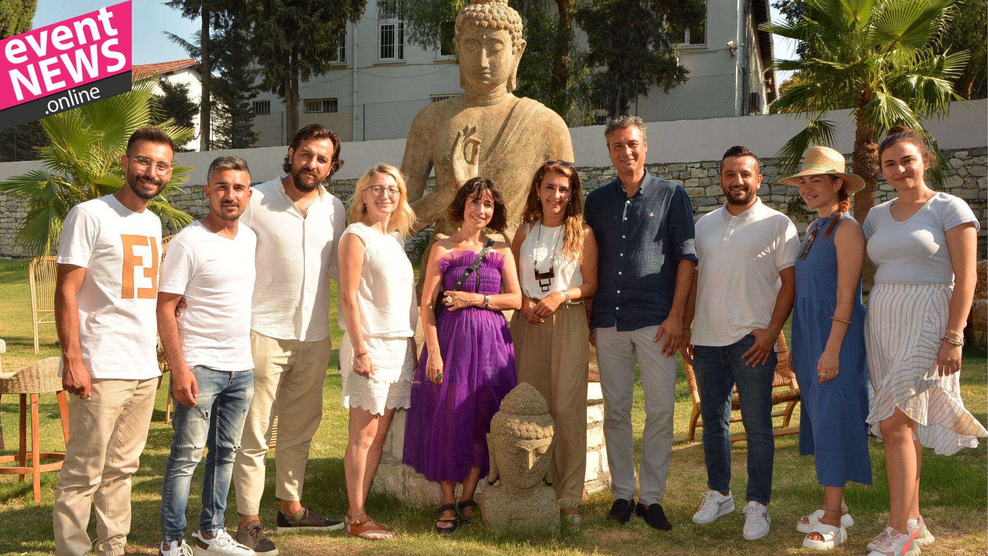 Heykeltraş Özge Akay'dan Yeryüzü Yüzleri Sergisi