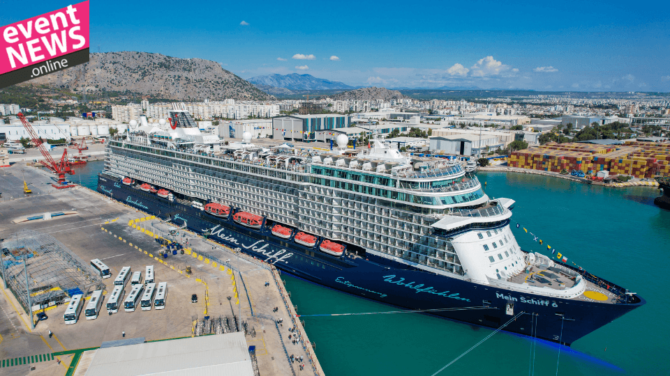 Lüks Yolcu Gemisi Mein Schiff 6 Antalya’ya Geldi