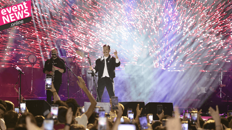 Sur Kültür Yolu Festivali'nde Sahne Alan Oğuzhan Koç'a 50.000 Müziksever Eşlik Etti