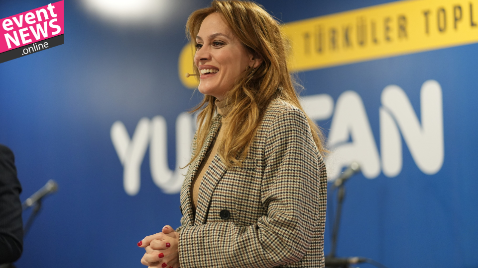 Ebru Cündübeyoğlu Bursa'da Öğrencilerle Buluştu