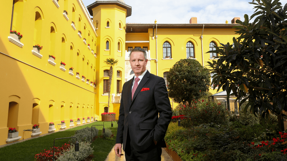 Four Seasons Hotels Istanbul’un genel müdürü Reto Moser oldu