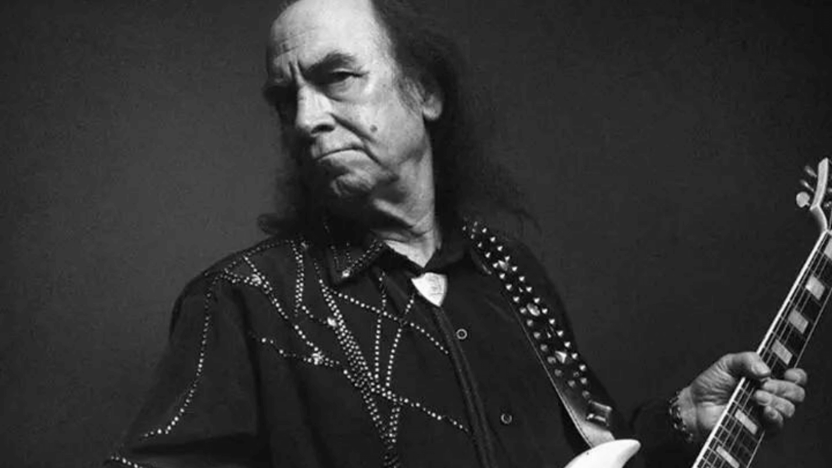 Türk Rock Müziğinin Efsanesi Erkin Koray Hayatını Kaybetti
