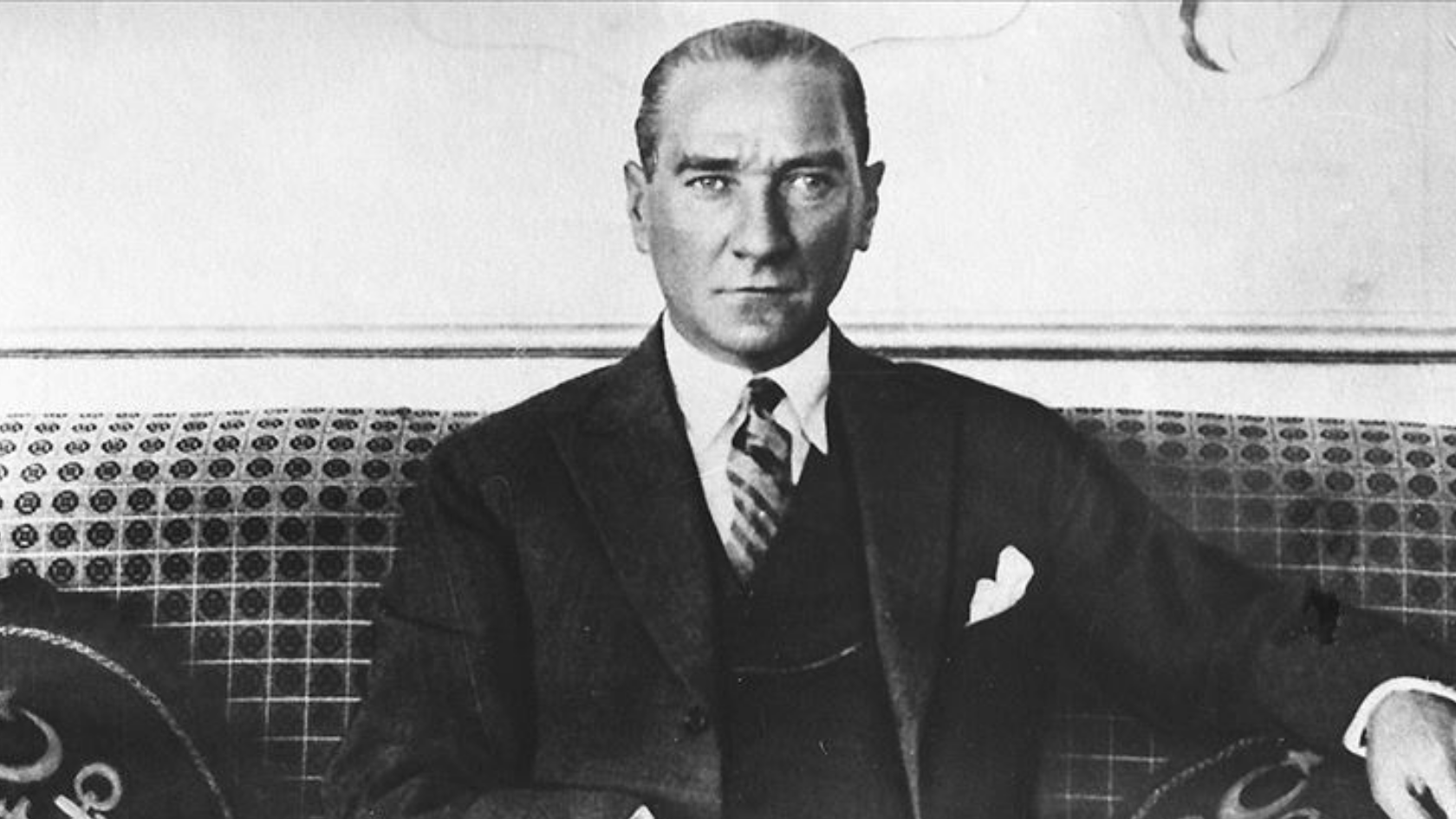 ATATÜRK’ 29 EKİM’DEN İTİBAREN FOX EKRANLARINDA VE SİNEMALARDA
