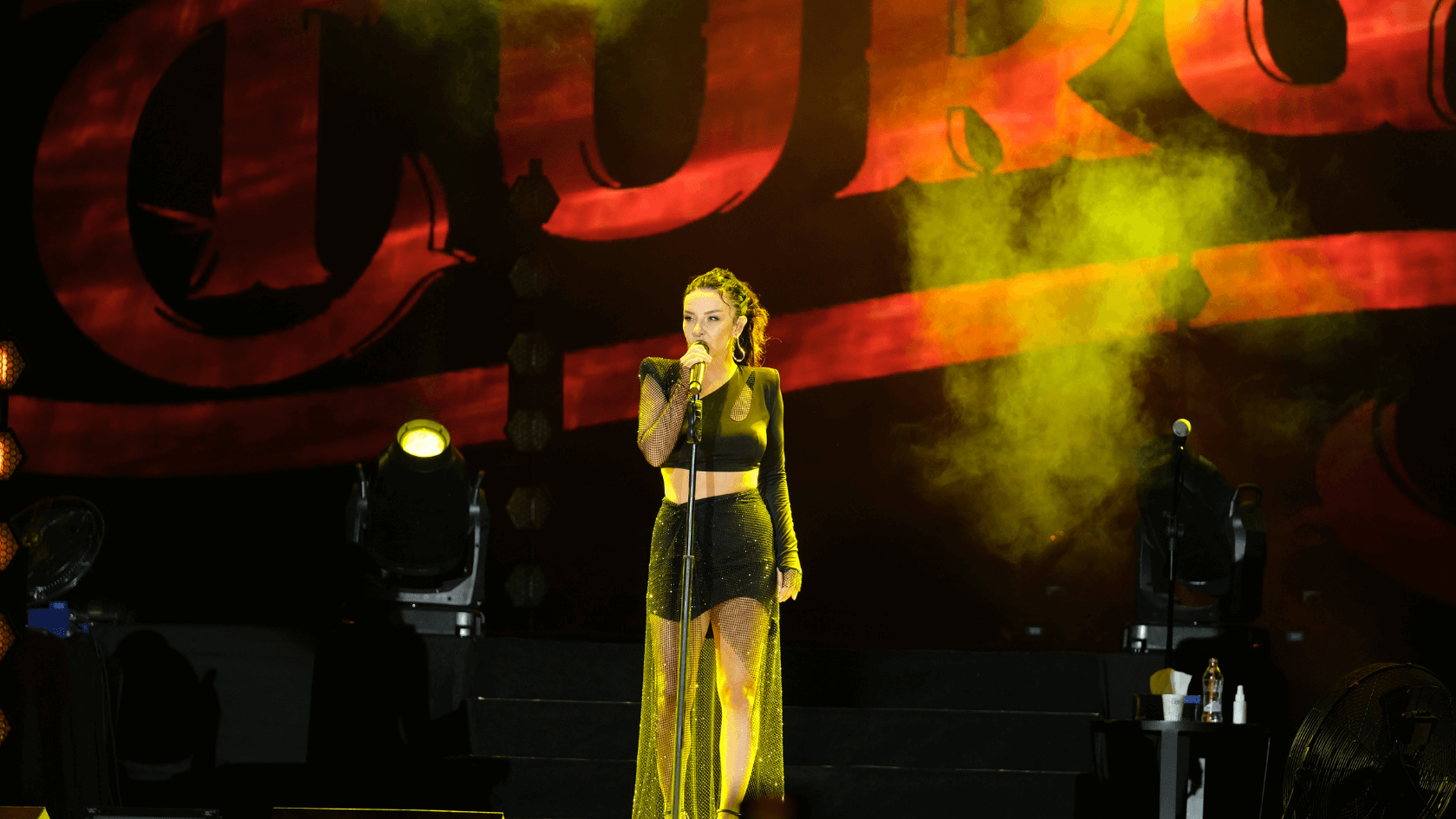 Fatma Turgut Turkcell Vadi’de konser verdi