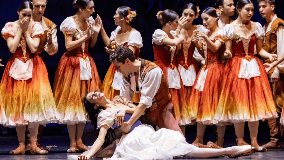Giselle Balesi, AKM'de yeniden seyircileriyle buluşuyor