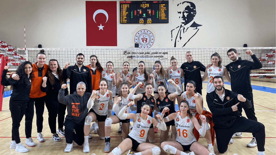 Eczacıbaşı 2. Lig yarı finallerinde sahne alıyor