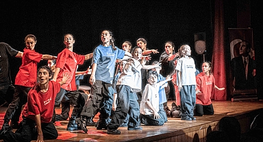 Gençlik Müzikali “DOLAP” 17 Nisan’da Ankara’da sahnelenecek