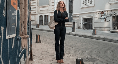 Serenay Sarıkaya'nın başrolünde yer aldığı Kimler Geldi Kimler Geçti 9 Mayıs'ta yayınlanıyor