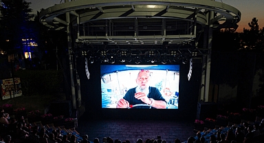 ENKA Sanat’tan Tiyatroya İlgi Duyan Öğrencilere Ücretsiz Belgesel Gösterimi 