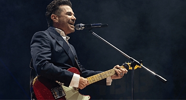 34. Akbank Caz Festivali Kenan Doğulu’nun Caz Melodileri İle Başladı