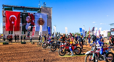 Dünya Gözlerini Türkiye'ye Çevirdi: Afyonkarahisar’daki Motokros Şampiyonası ve Festivalde Sıcak Anlar