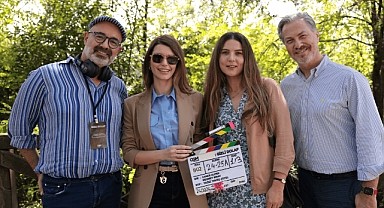 Yeni Yerli Orijinal Film Gizli Dolap’ın Setinden İlk Görseli Paylaştı 