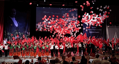 İELEV Okulları Cumhuriyet'in 101. Yılını ‘O Biziz!’ Teması ile Kutladı