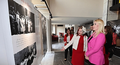 Tarihi Kent Denizli, Cumhuriyet'in Öncü Kadınları Sergisiyle Sanatseverleri Ağırlıyor