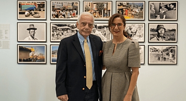 İzzet Keribar ile Söyleşi