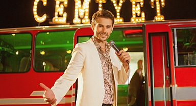 Cem Belevi'den Yılbaşı Gecesine Özel 