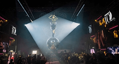 Victoria's Secret, Türkiye'deki 10. Yılını ve Fashion Show'un Geri Dönüşünü Büyüleyici Bir Geceyle Kutladı