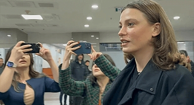 Serenay Sarıkaya Ayşe Barım Soruşturmasında İfade Verdi: Adliye Çıkışı Açıklamalarda Bulundu