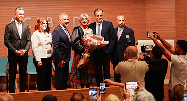 Hande Yener Meme Kanserini Erken Teşhisle Yenmenin Gücünü Anlattı