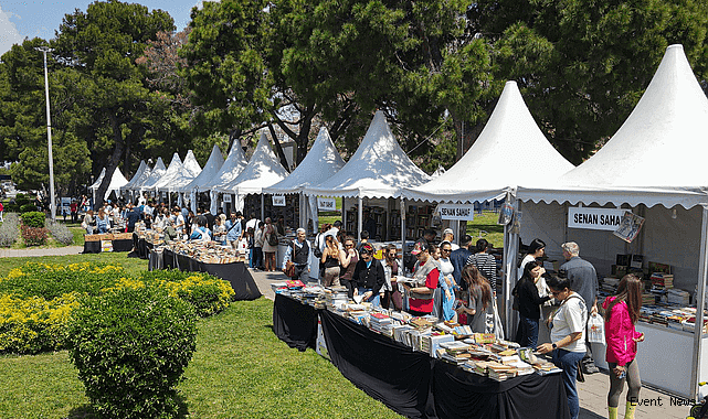İzmir 10 Gün Boyunca Kitap, Edebiyat ve Müzikle Şenlenecek: İZKİTAPFEST Başlıyor