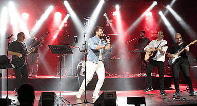 “Yaşam En Güzel Miras” Konserinde Müzik, Umut ve İyilik Aynı Sahnedeydi