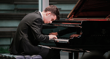 Lale Tara Sanat Bursu’nun İlk Bursiyerleri ENKA Sanat Sahnesinde