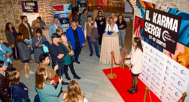 Dijital Çağın Yeni Sanat Durağı: İVA Sanat