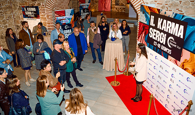 Dijital Çağın Yeni Sanat Durağı: İVA Sanat