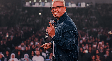 Amr Diab İlk Kez Türkiye’de Sahne Alacak