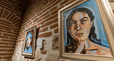 Ayşe Betil: Sanatta Merakın ve Sezginin Peşinde