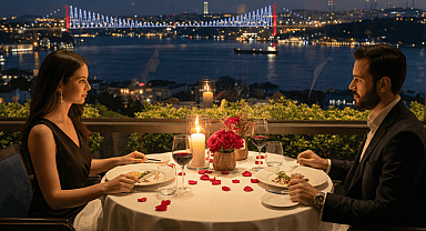 Izaka Terrace’ta Sevgililer Günü’ne Boğaz Manzaralı Özel Menü