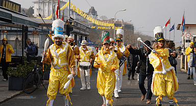 Adalar’da Baharın Habercisi: Mimoza Festivali Başladı