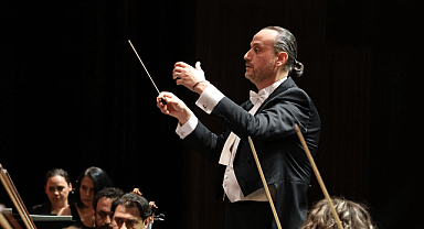 Anne-Sophie Bertrand, İDSO DenizBank Konserleri’nde Sahnedeydi